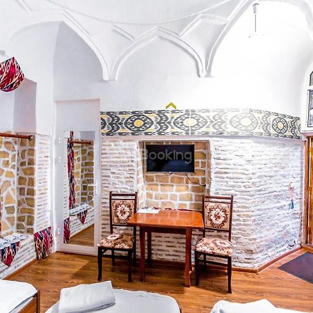Okhun Madrasah15Th-16Th Century Hotel Buhara Exterior foto